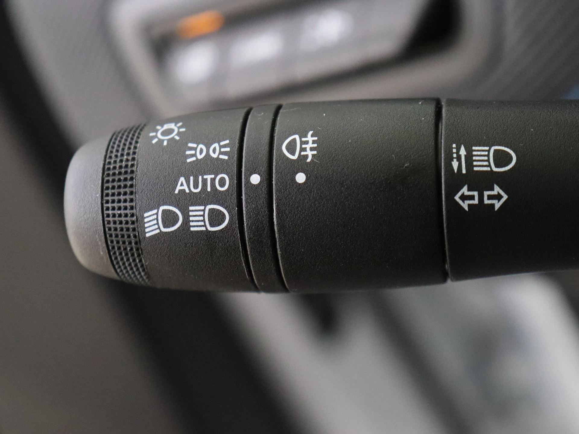 Renault-Captur-image-23