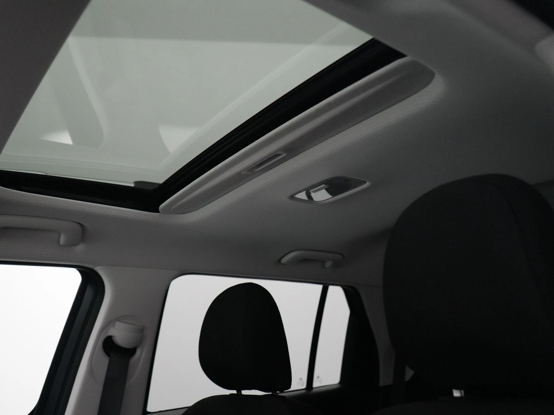 Hyundai-Inster-image-30