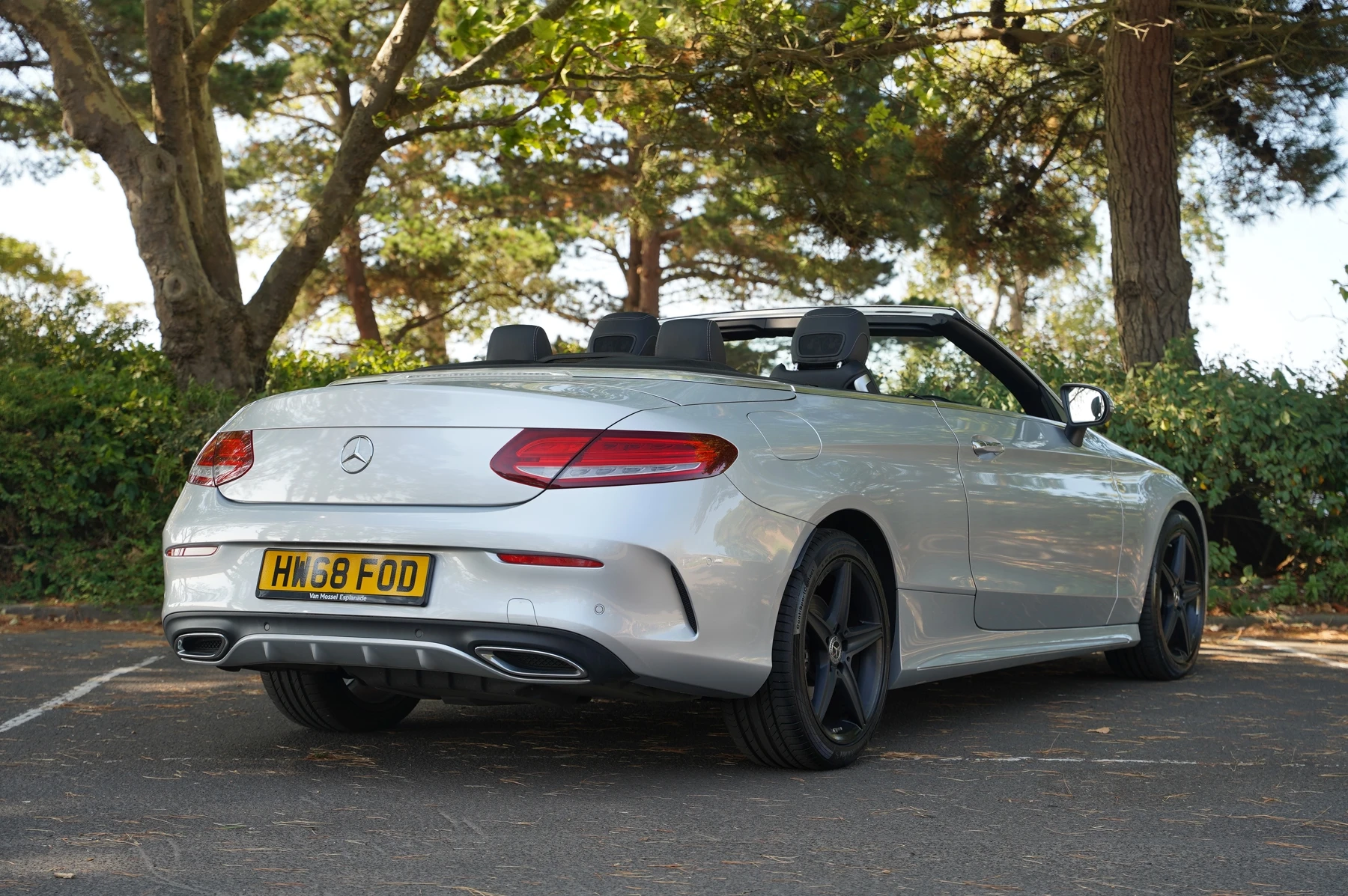 Mercedes-Benz-C-Class-image-14