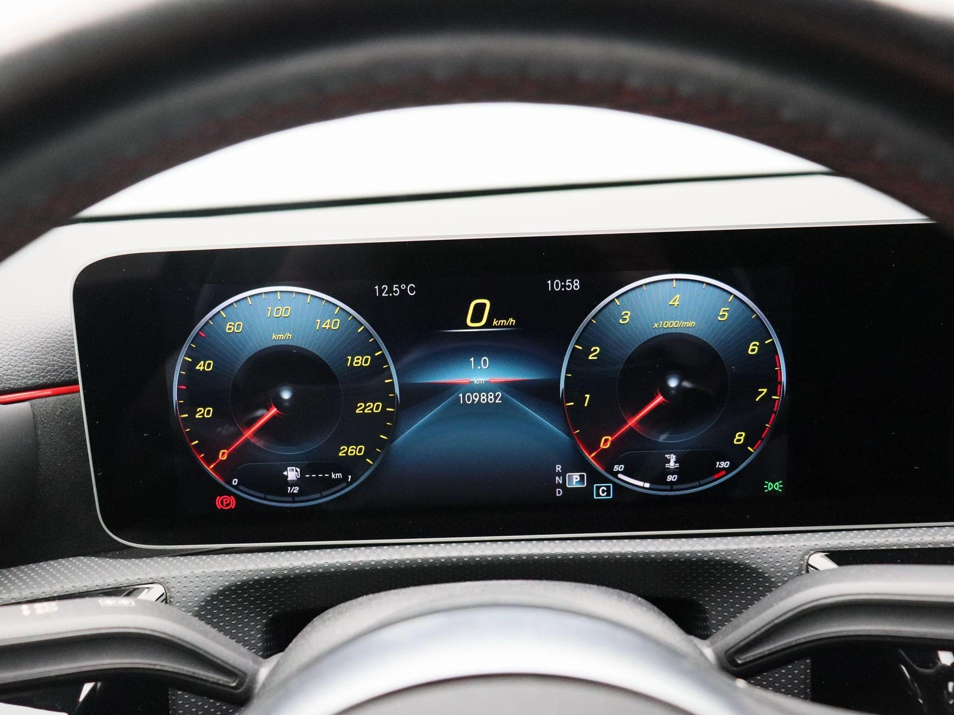 Mercedes-Benz Classe A 180 sedan + AMG LINE + CAMERA + LED +