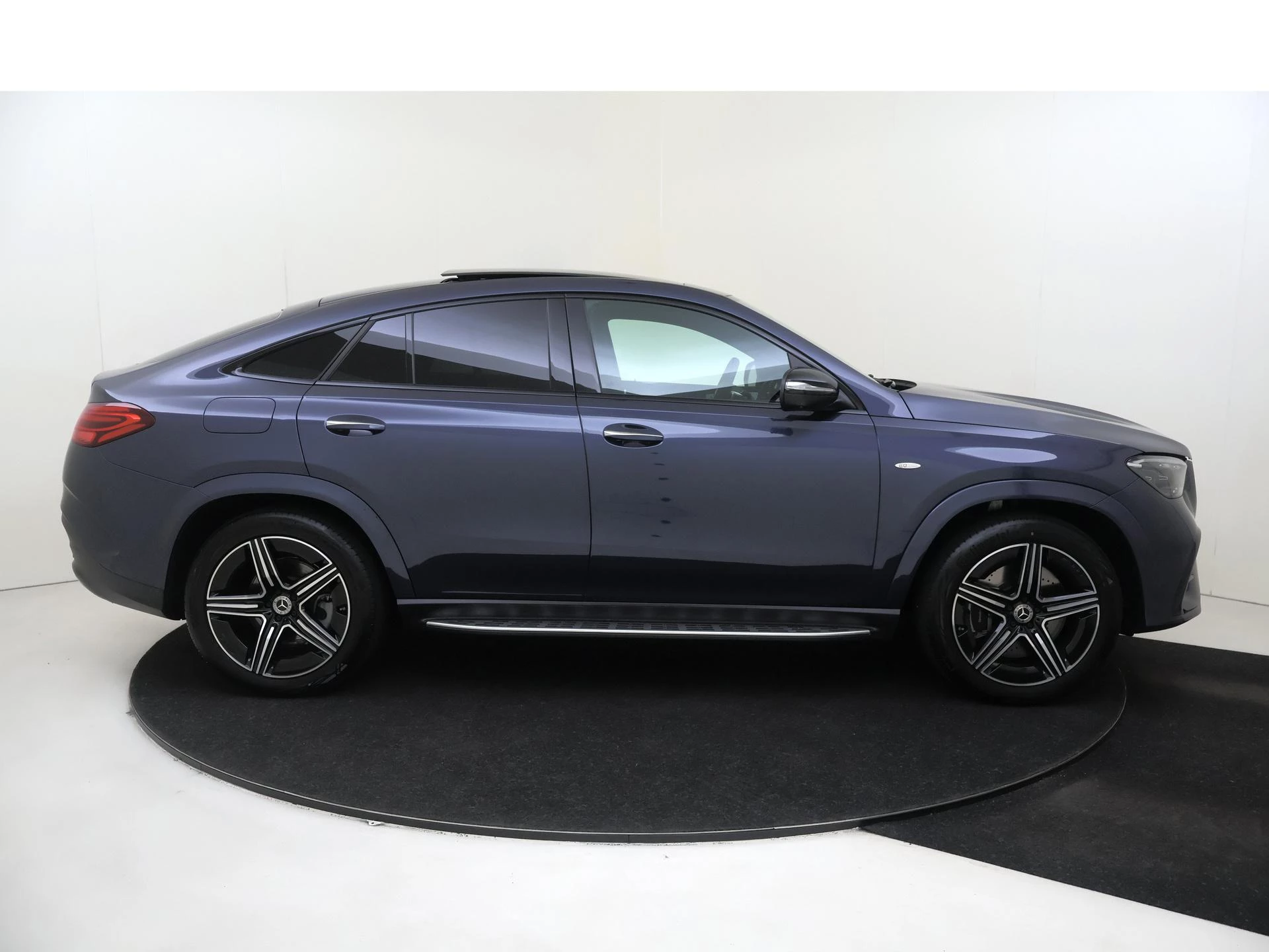 Mercedes-Benz-GLE-image-8