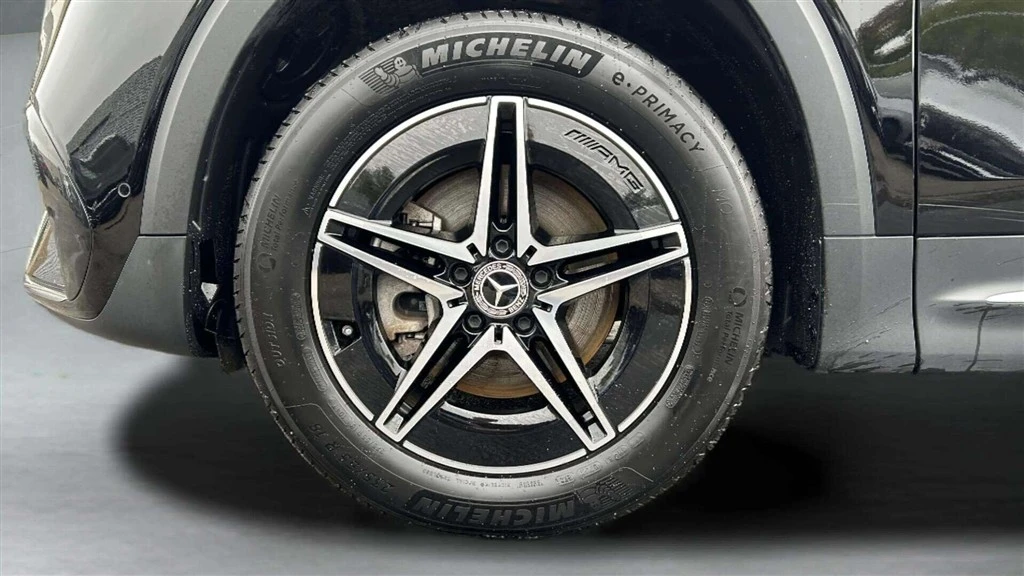 Mercedes-Benz-EQB-image-8