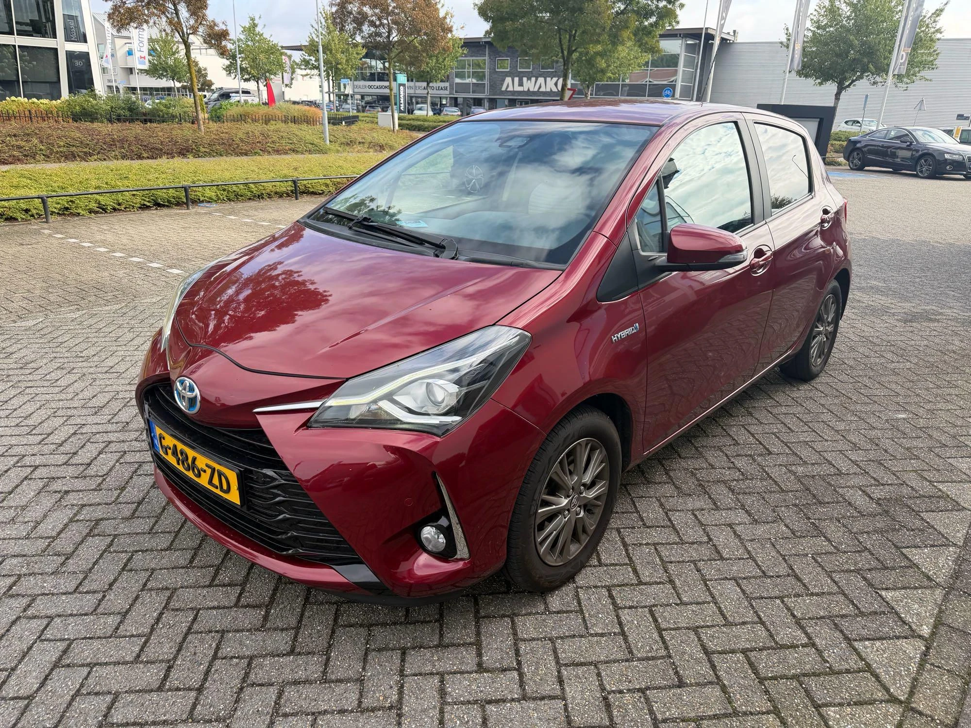 Toyota-Yaris-image-8