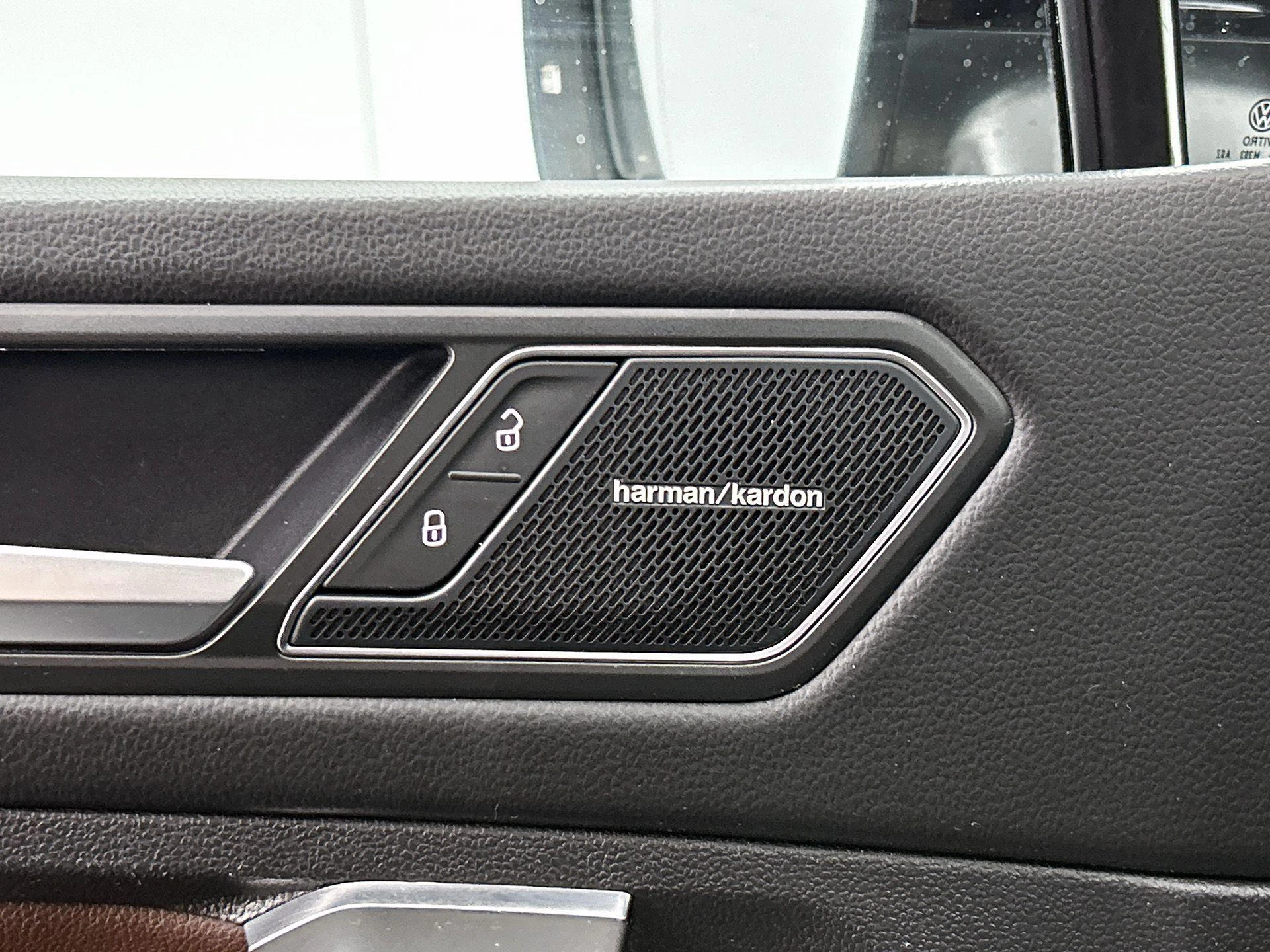 Volkswagen-Tiguan Allspace-image-12