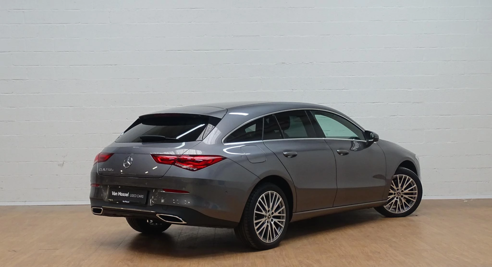 Mercedes-Benz CLA Shooting Brake 250 e Luxury Line