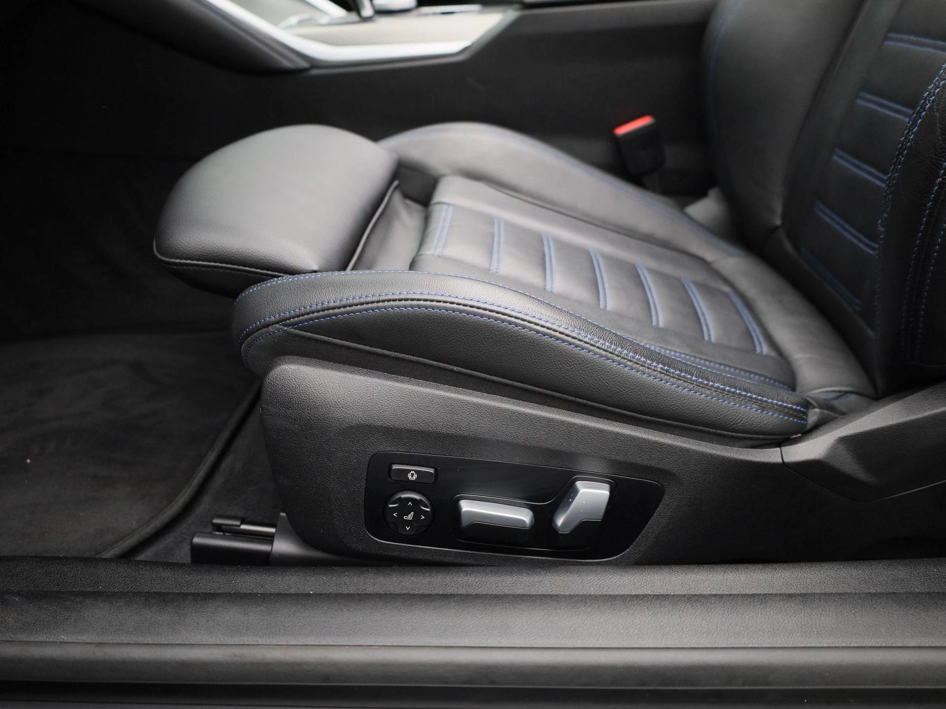 BMW-4 Serie-image-37