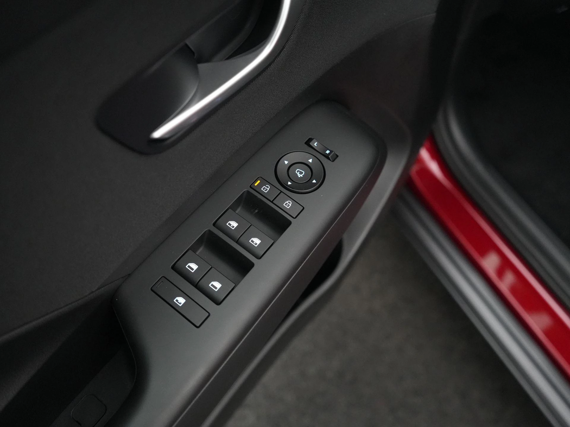 Hyundai-Kona-image-32