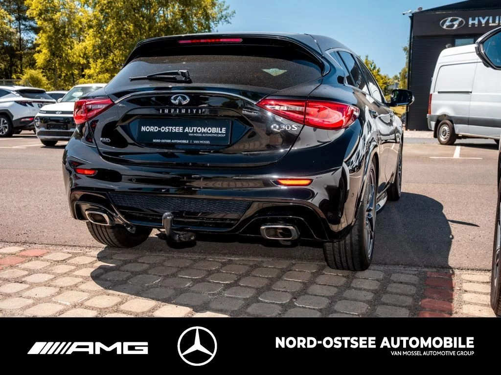 Infiniti Q30 2.0t SPORT AWD TEMPOMAT LED SHZ