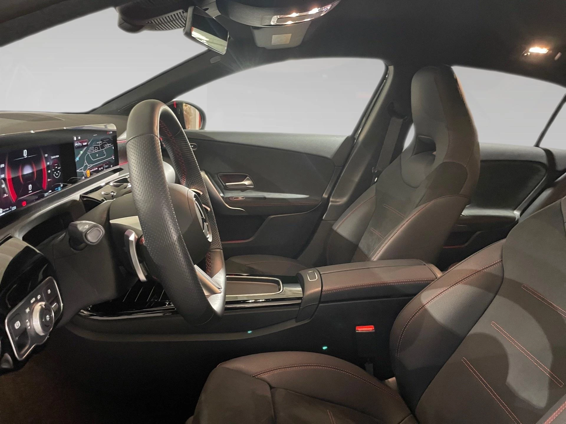 Mercedes-Benz-Classe A-image-3