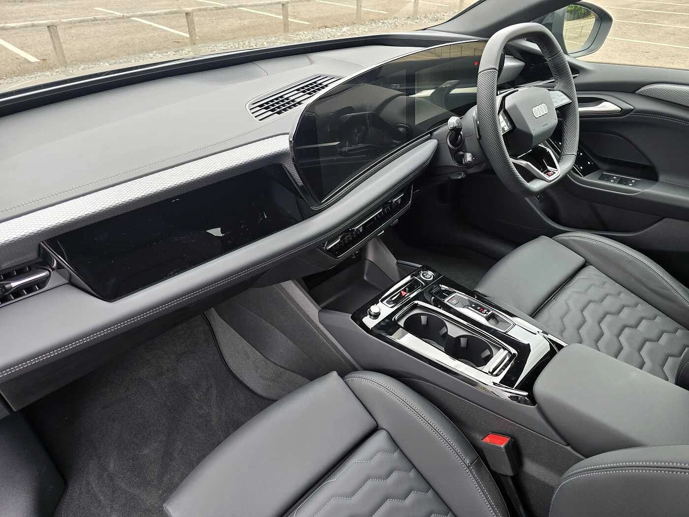 Audi-A6 Avant e-tron-image-1