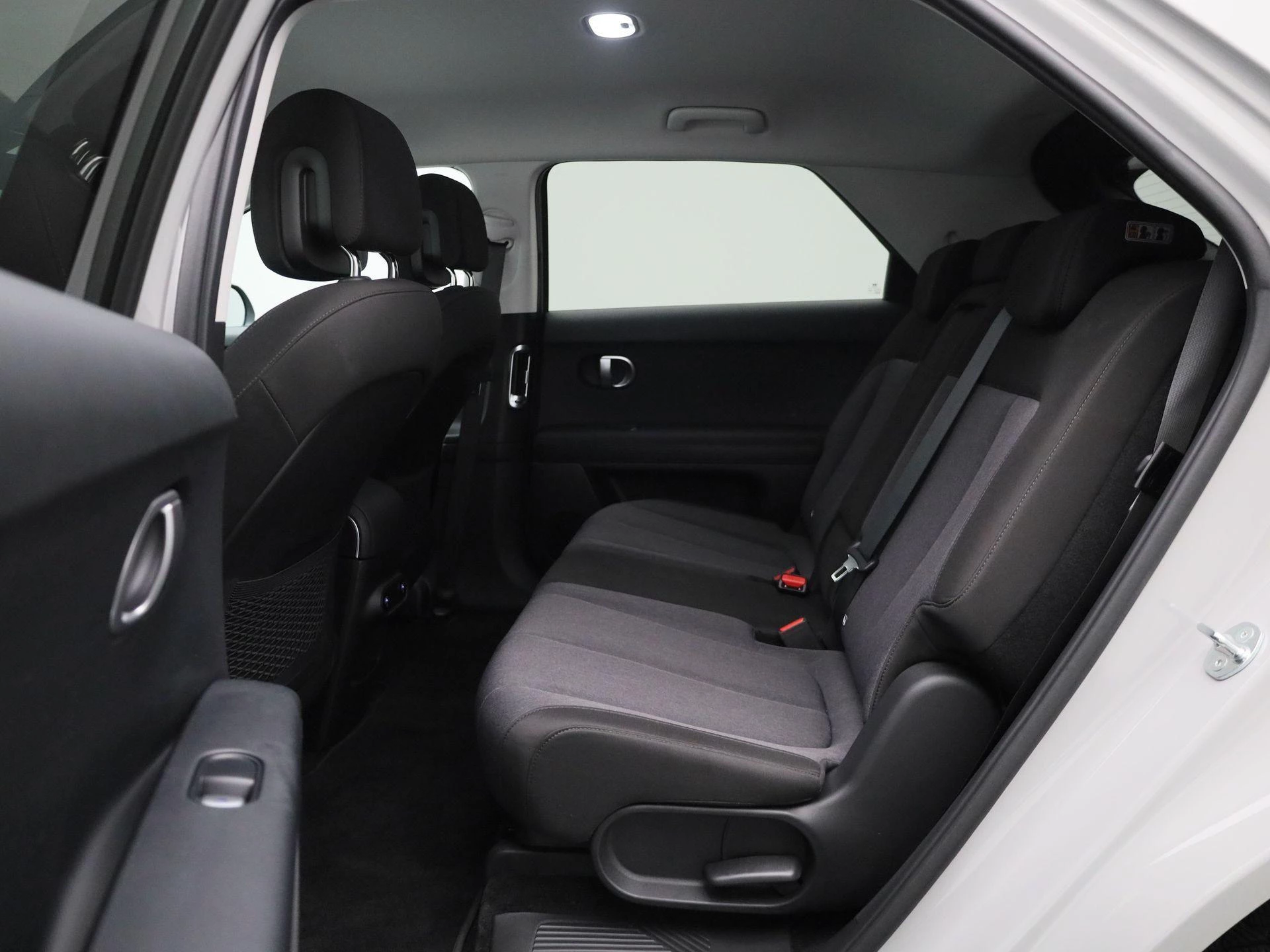 Hyundai-IONIQ 5-image-11