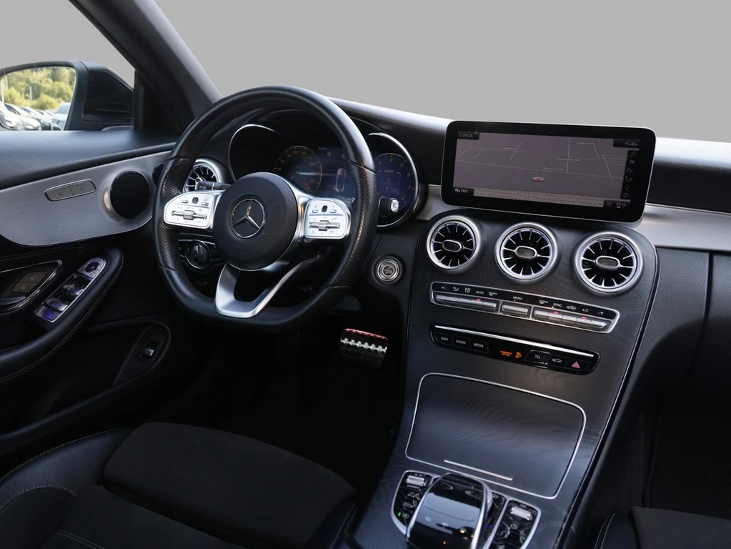 Mercedes-Benz-C-Klasse-image-17