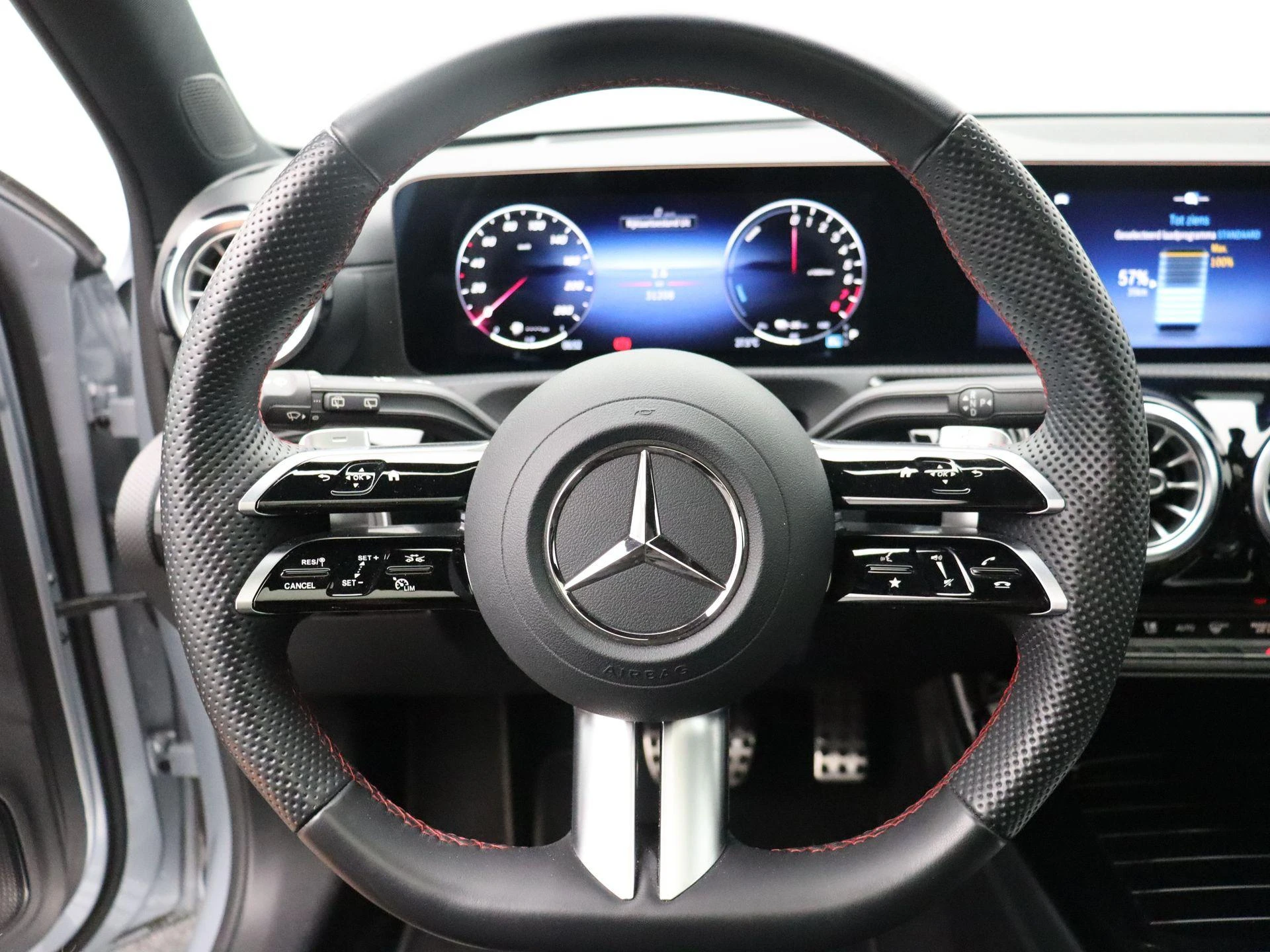 Mercedes-Benz-Classe A-image-19