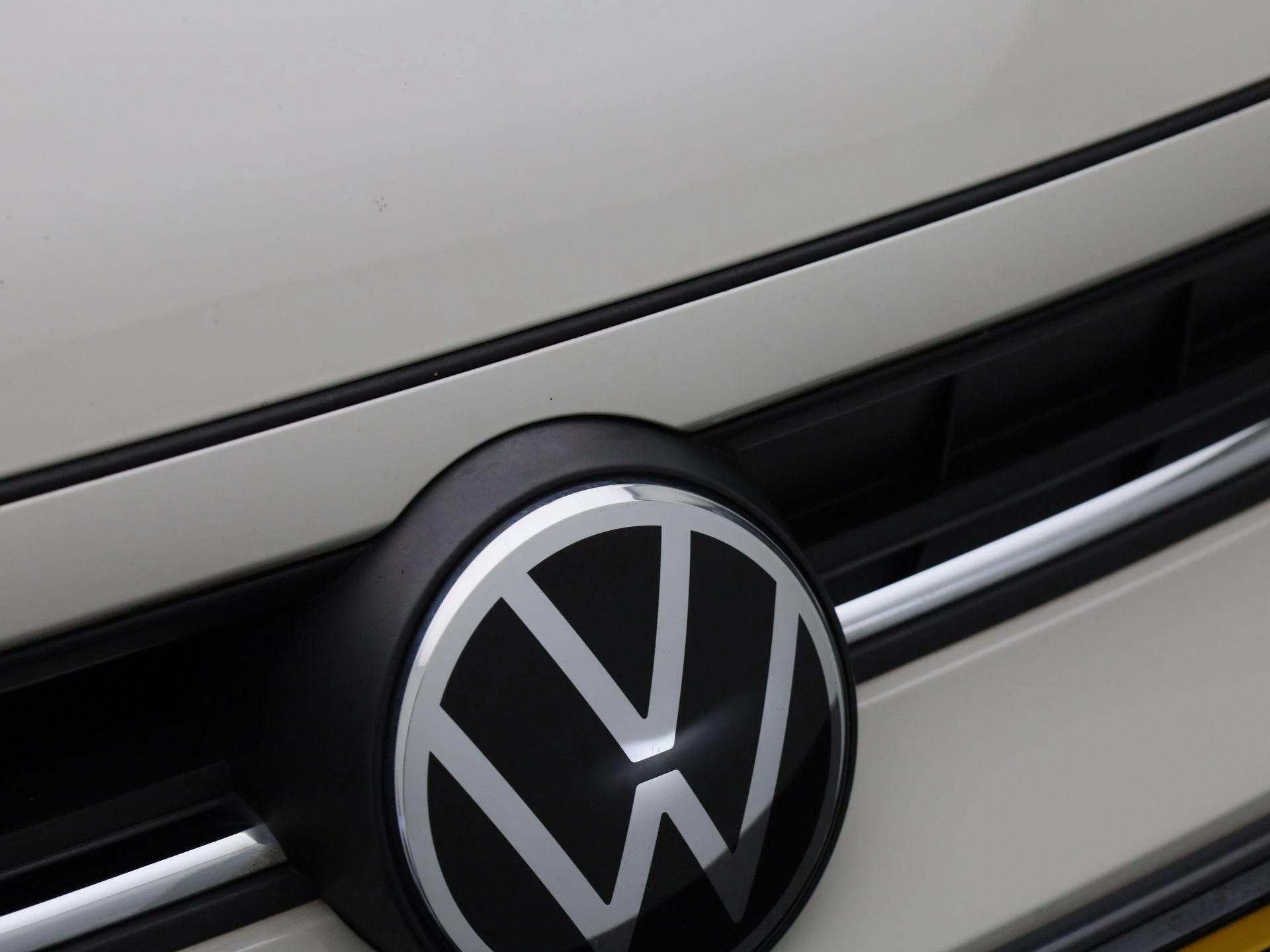Volkswagen-Polo-image-29