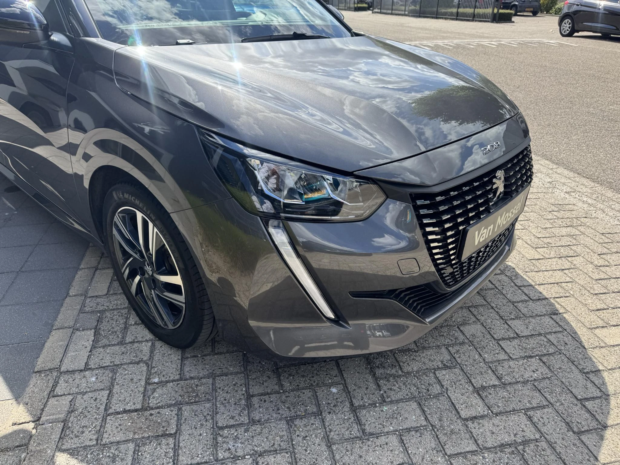 Peugeot-208-image-6