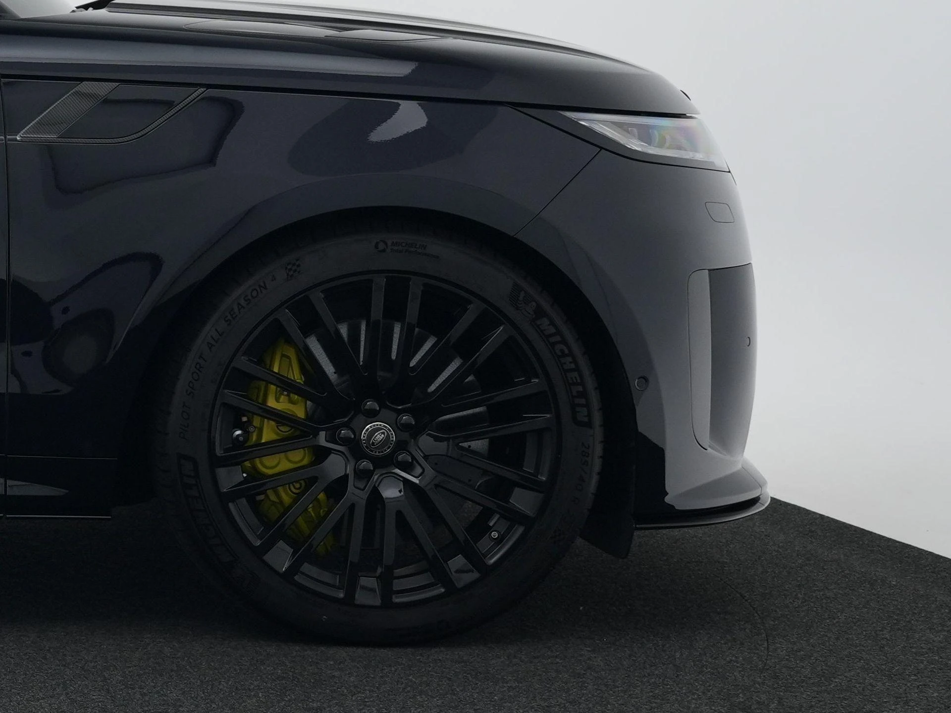 Land Rover Range Rover Sport 4.4 P635 SV Edition Two