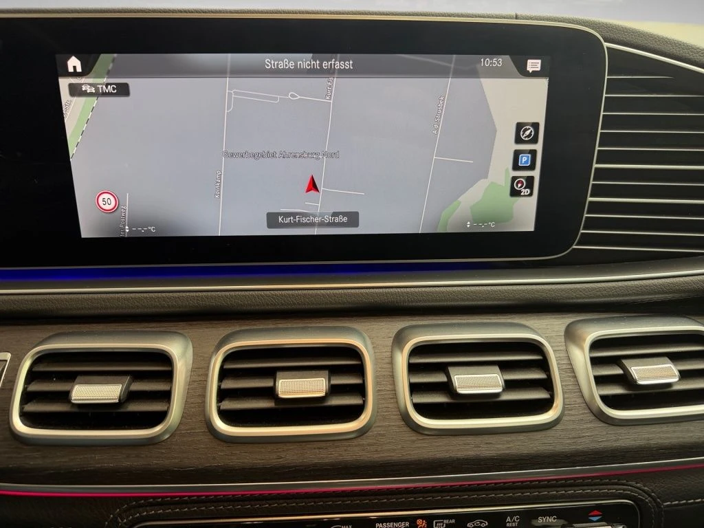 Mercedes-Benz-GLS 450-image-7