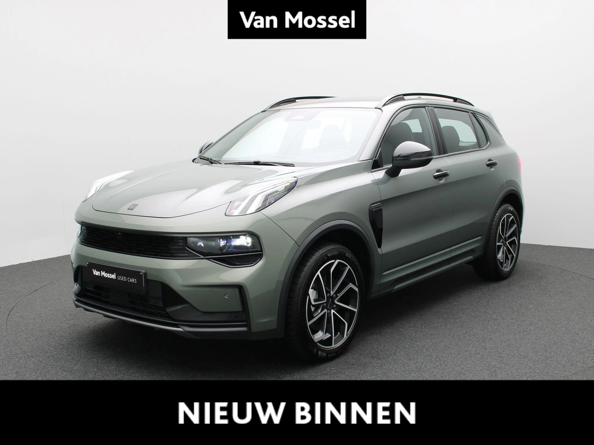 Lynk & Co-01-image-0