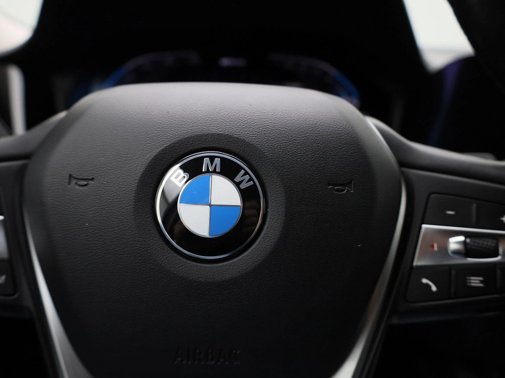 BMW-3 Serie-image-30