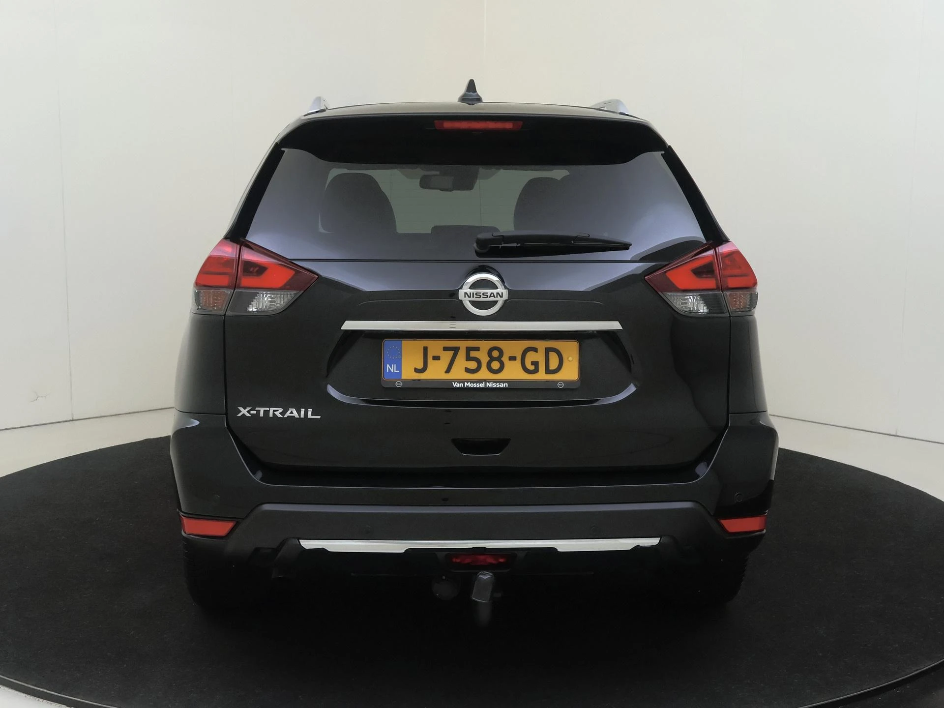 Nissan-X-Trail-image-6