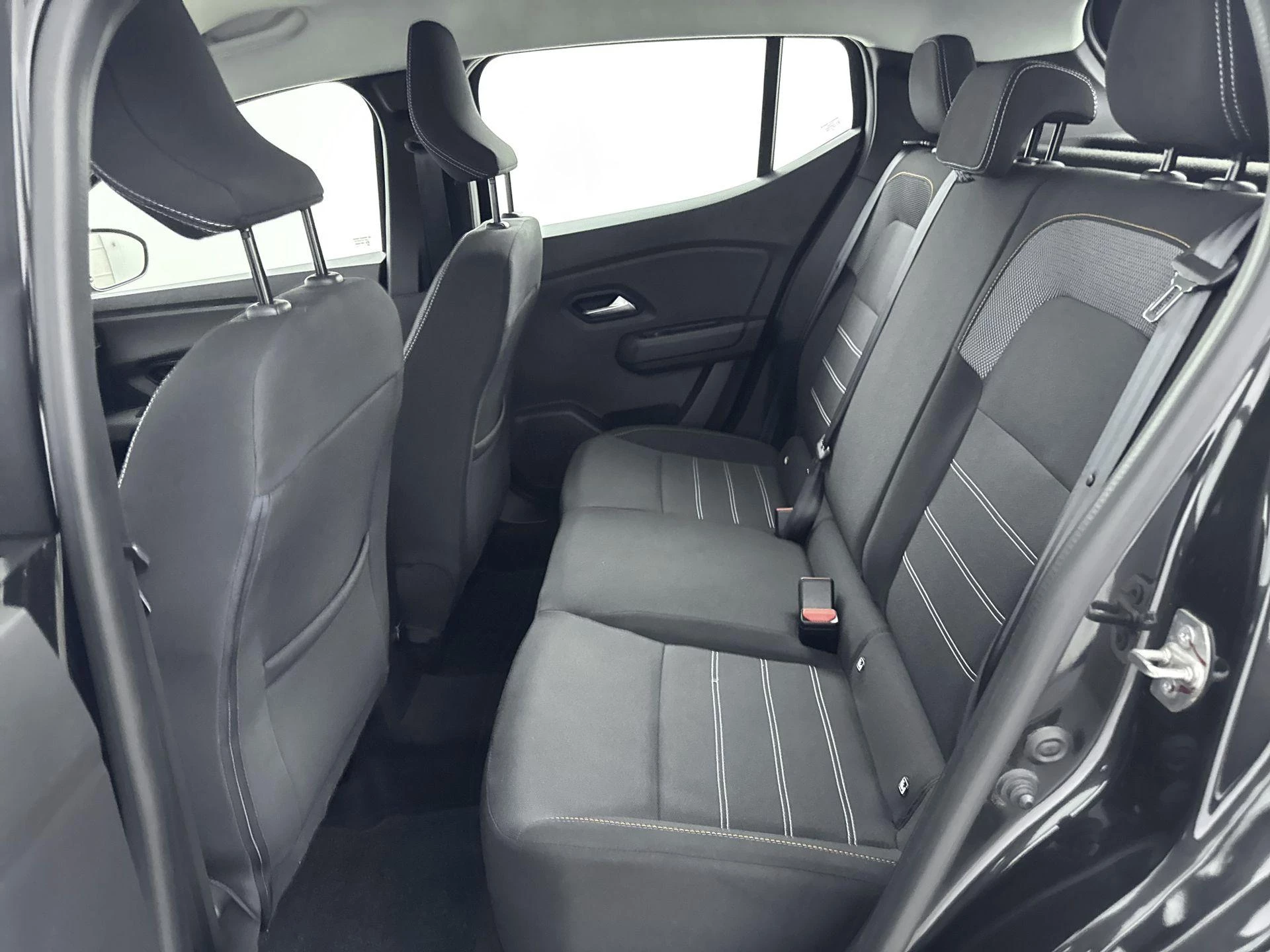 Dacia-Sandero Stepway-image-23