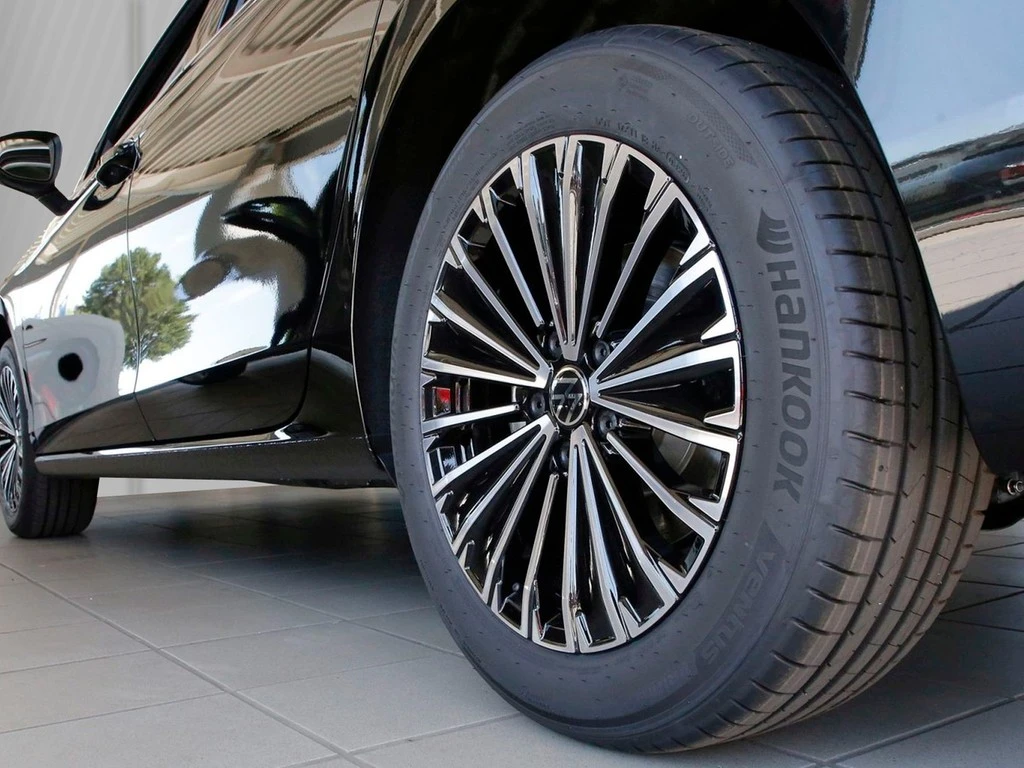 Volkswagen-Passat-image-4