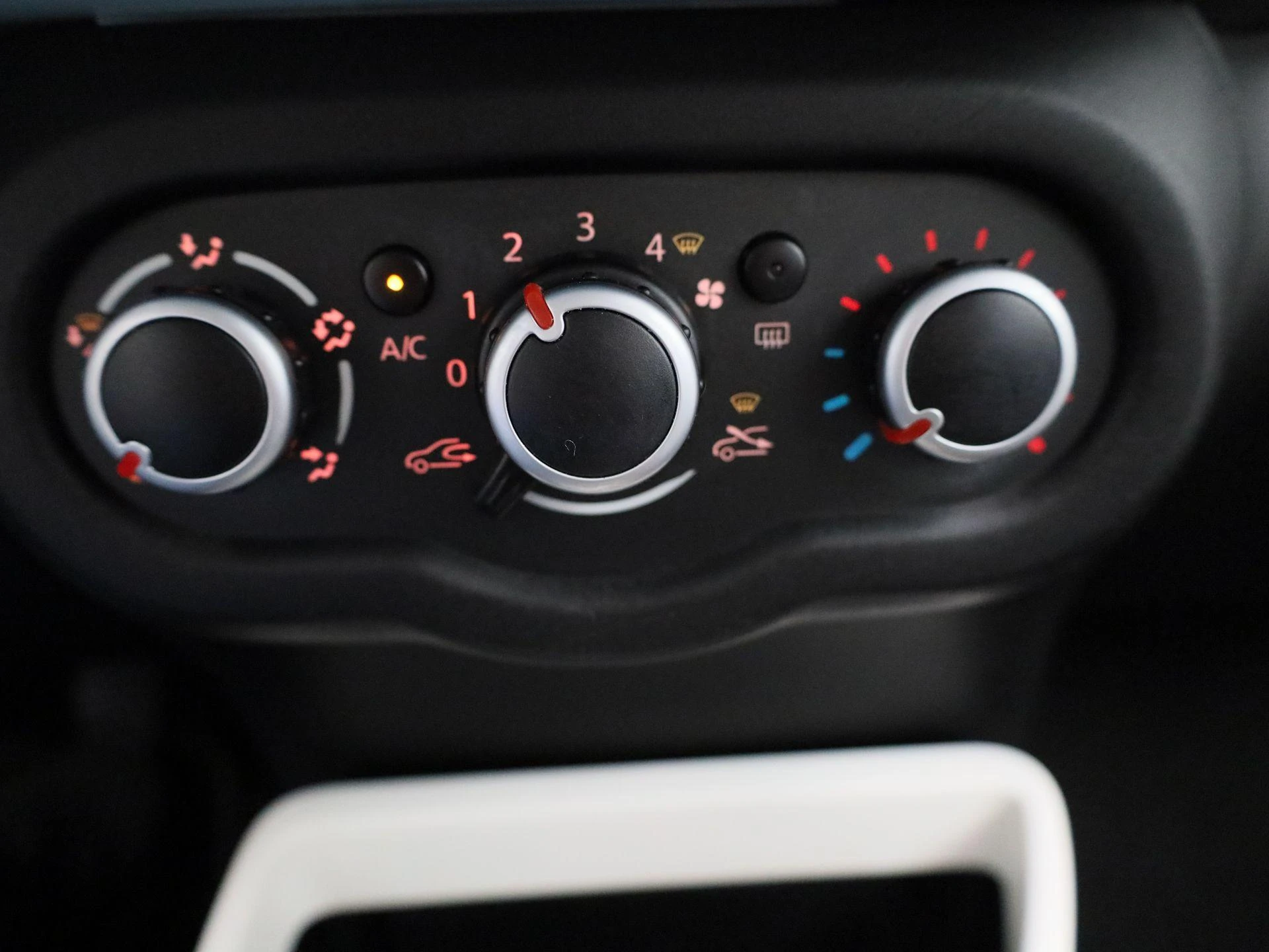 Renault-Twingo-image-19