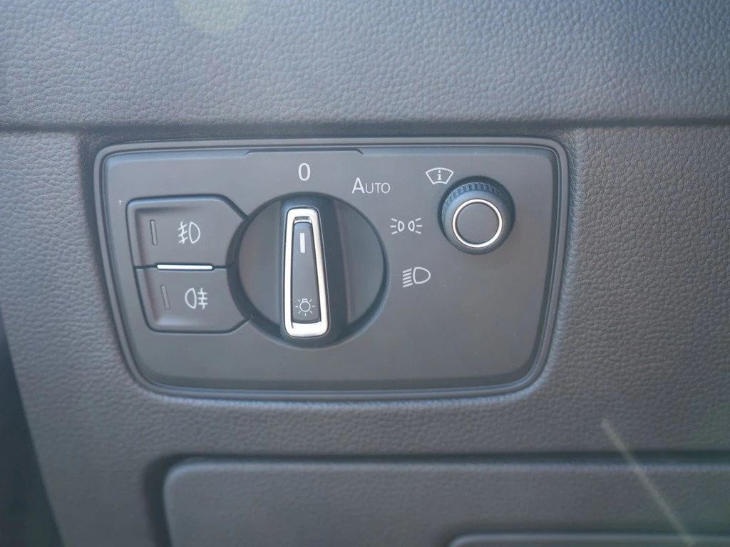 Volkswagen-Passat-image-15