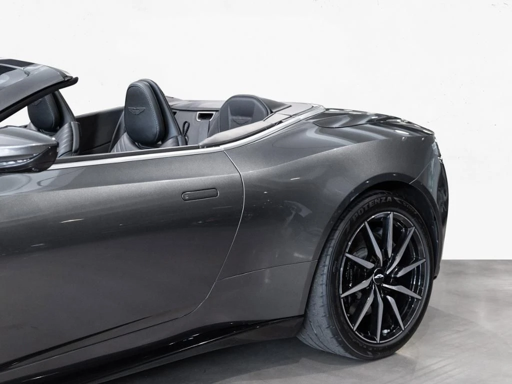 Aston Martin V8 Volante DB11 Aston Martin Hamburg