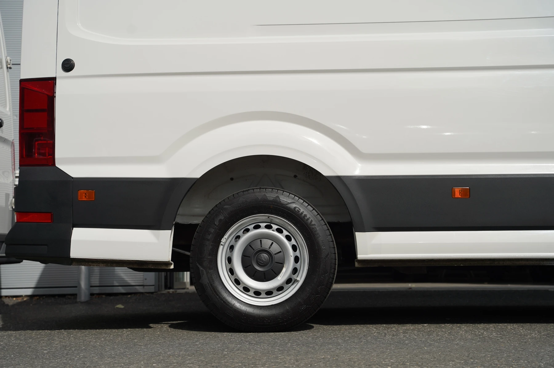 Volkswagen-Crafter-image-22