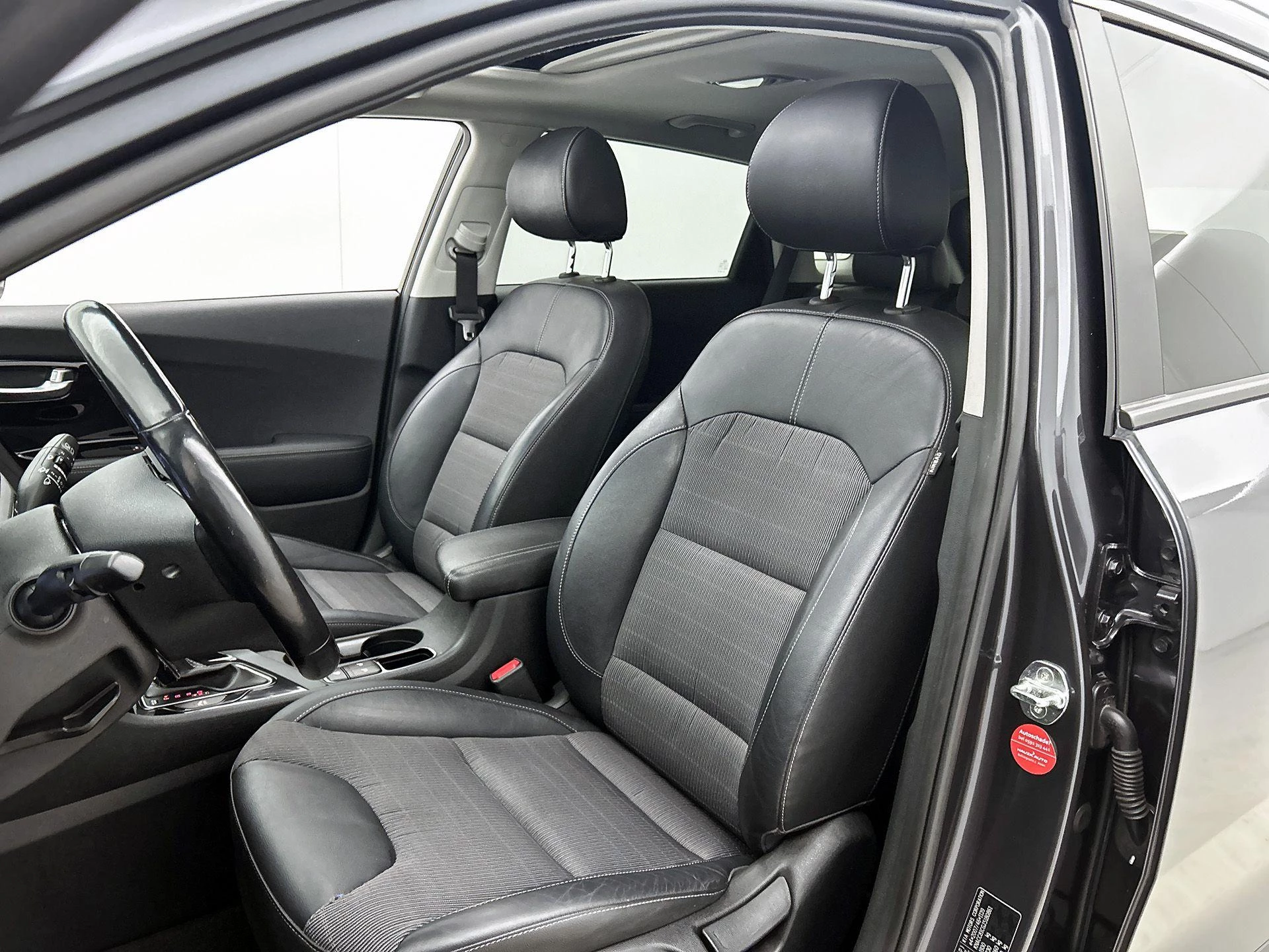 Kia-Niro-image-37