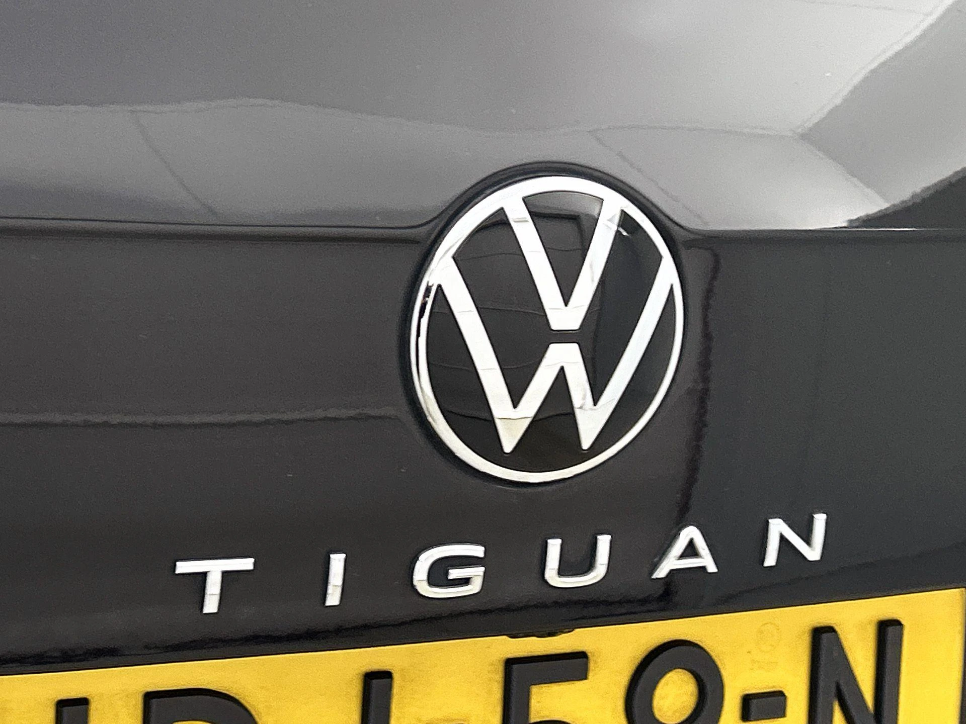 Volkswagen-Tiguan-image-27