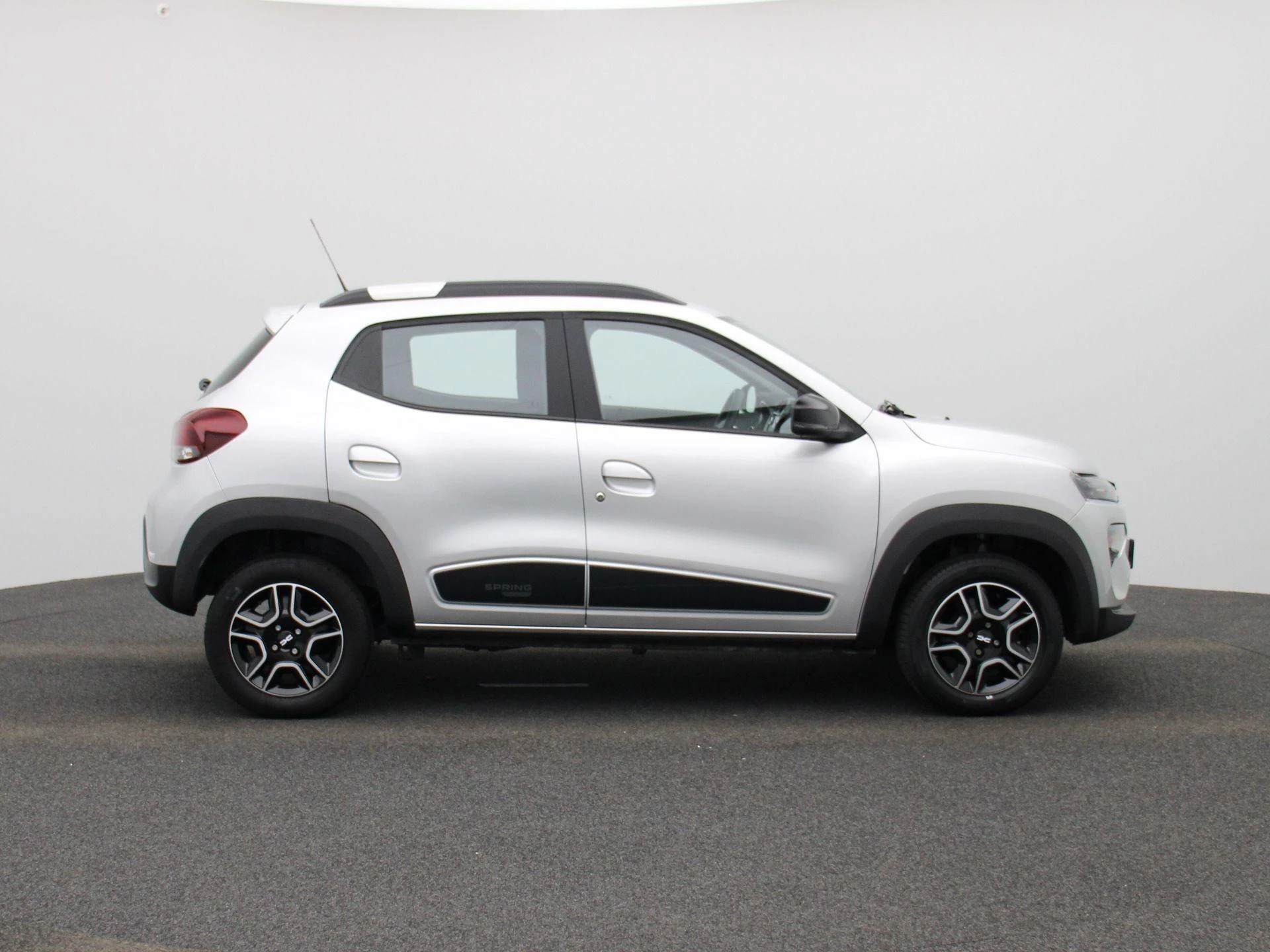 Dacia-Spring-image-5