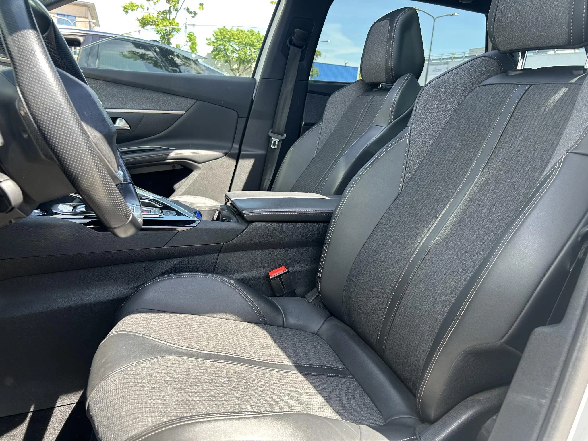 Peugeot-5008-image-20