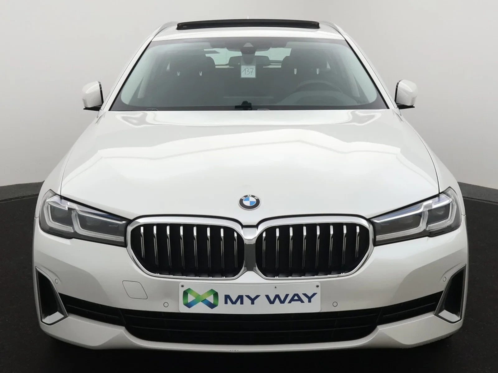 BMW Série 5 SW (G31LCI) Touring 520iA 184PK *AUTOMAAT*PANO DAK*LEDER*SFEERVERLICHTING*NAVI*BLTH*CRUISE*APP CONNECT*FULL LED*...
