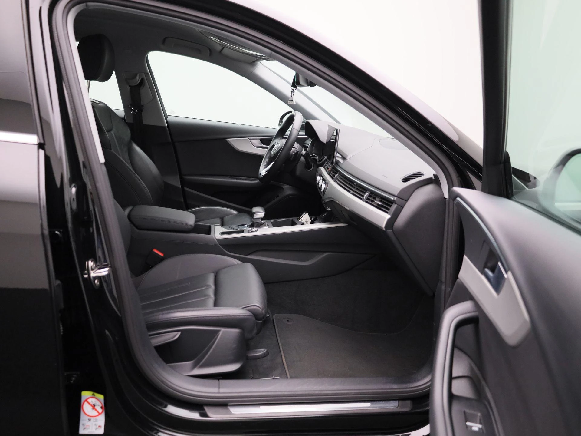 Audi-A4-image-30