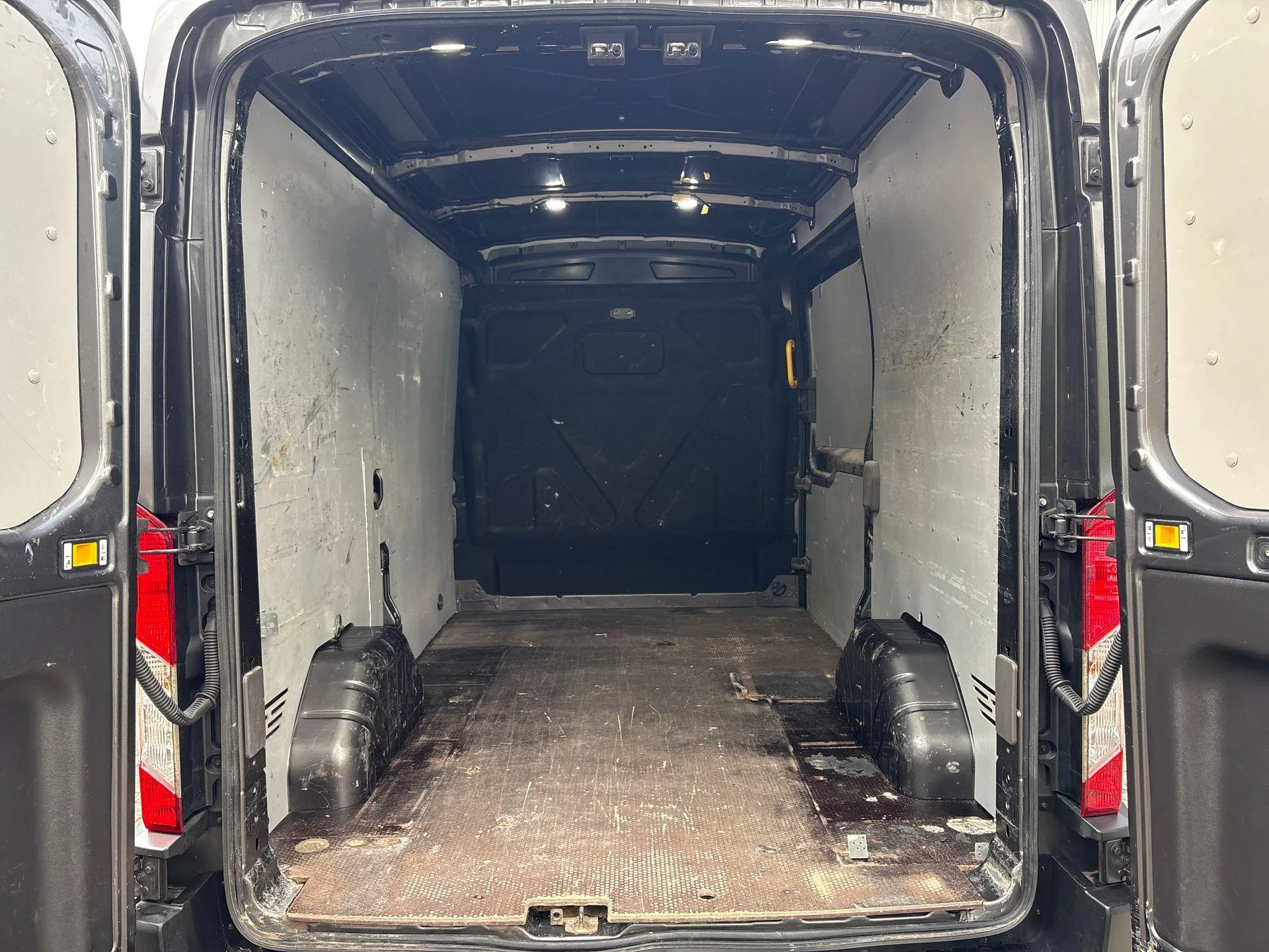 Ford-Transit-image-17