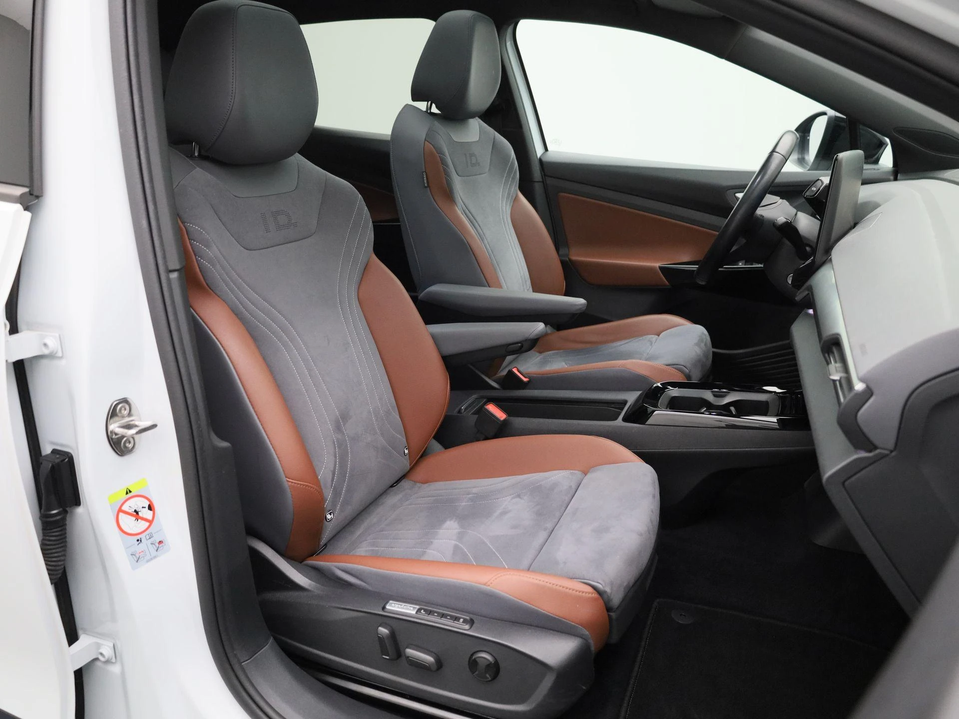 Volkswagen-ID.4-image-28