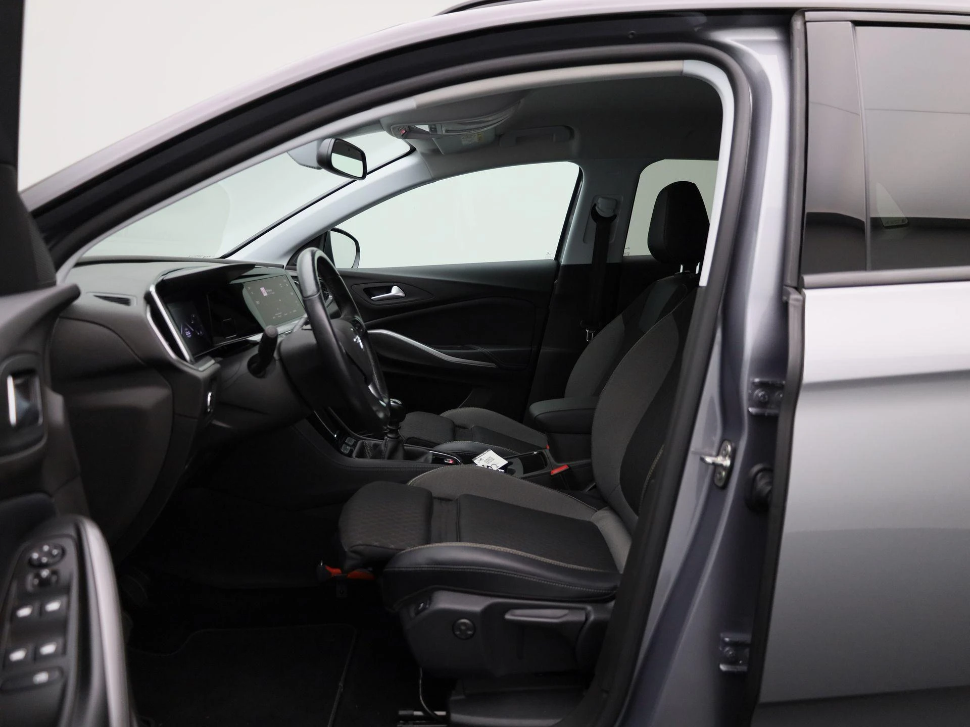 Opel-Grandland-image-8