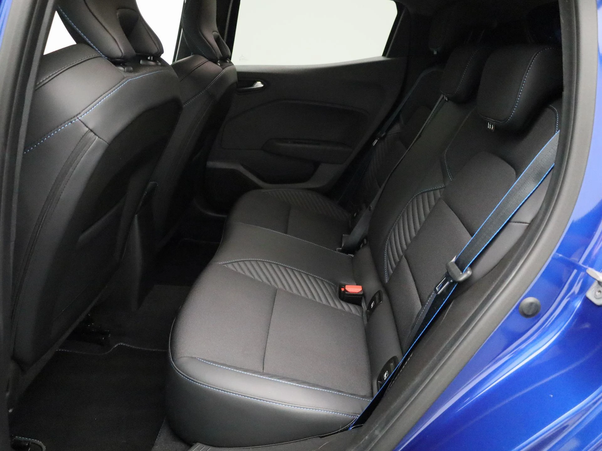 Renault-Clio-image-11
