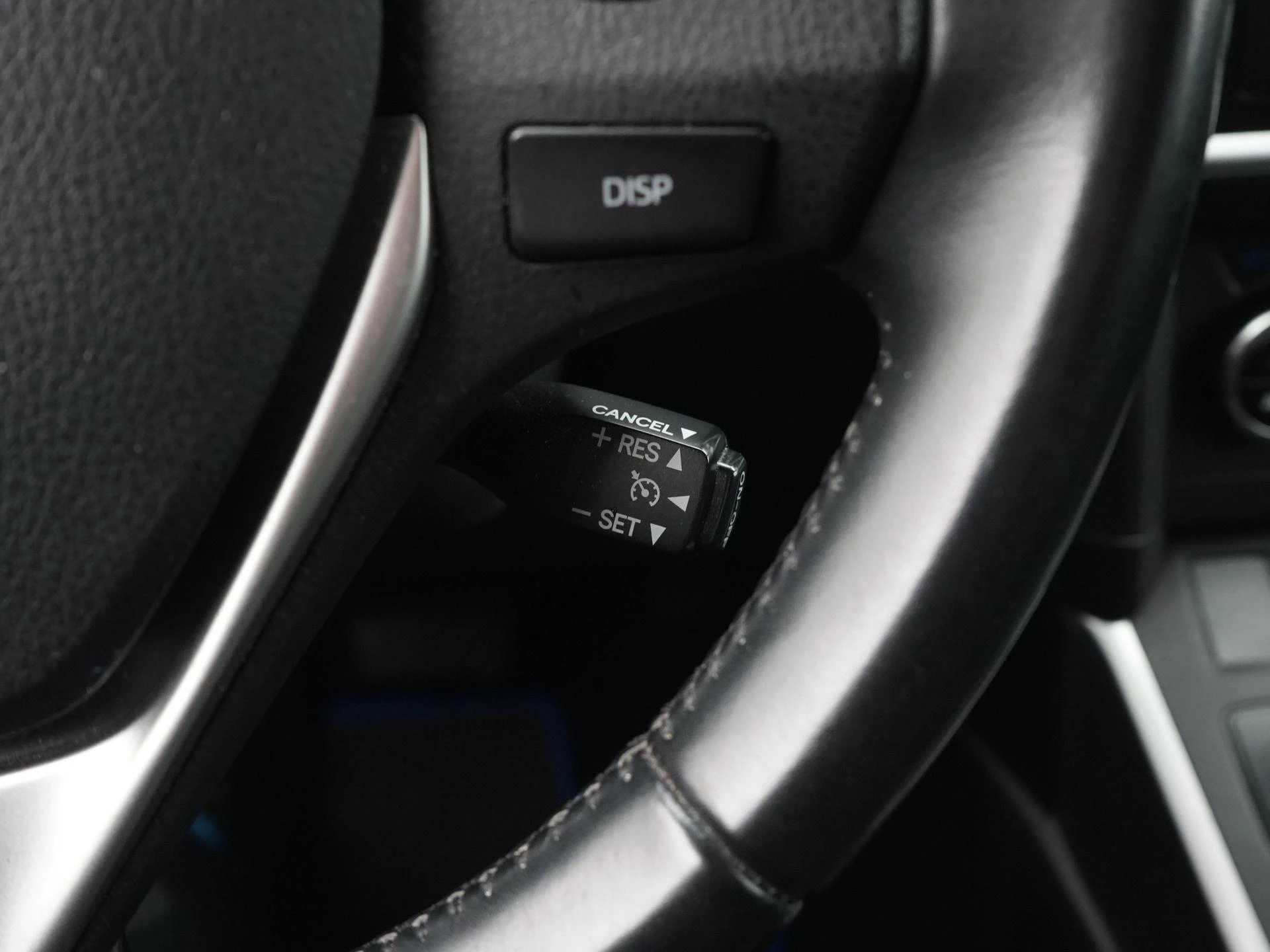 Toyota-Auris-image-20