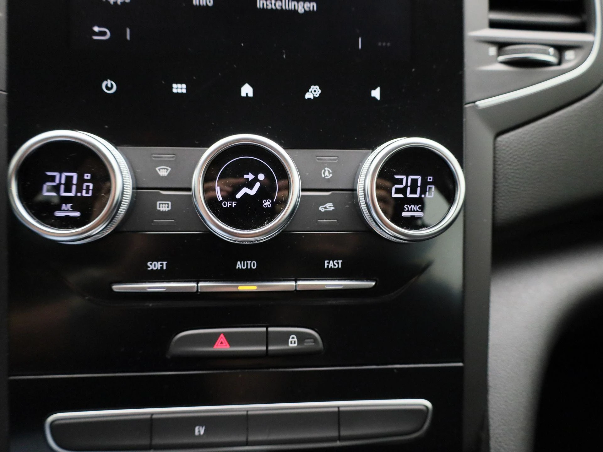 Renault-Megane E-Tech-image-20