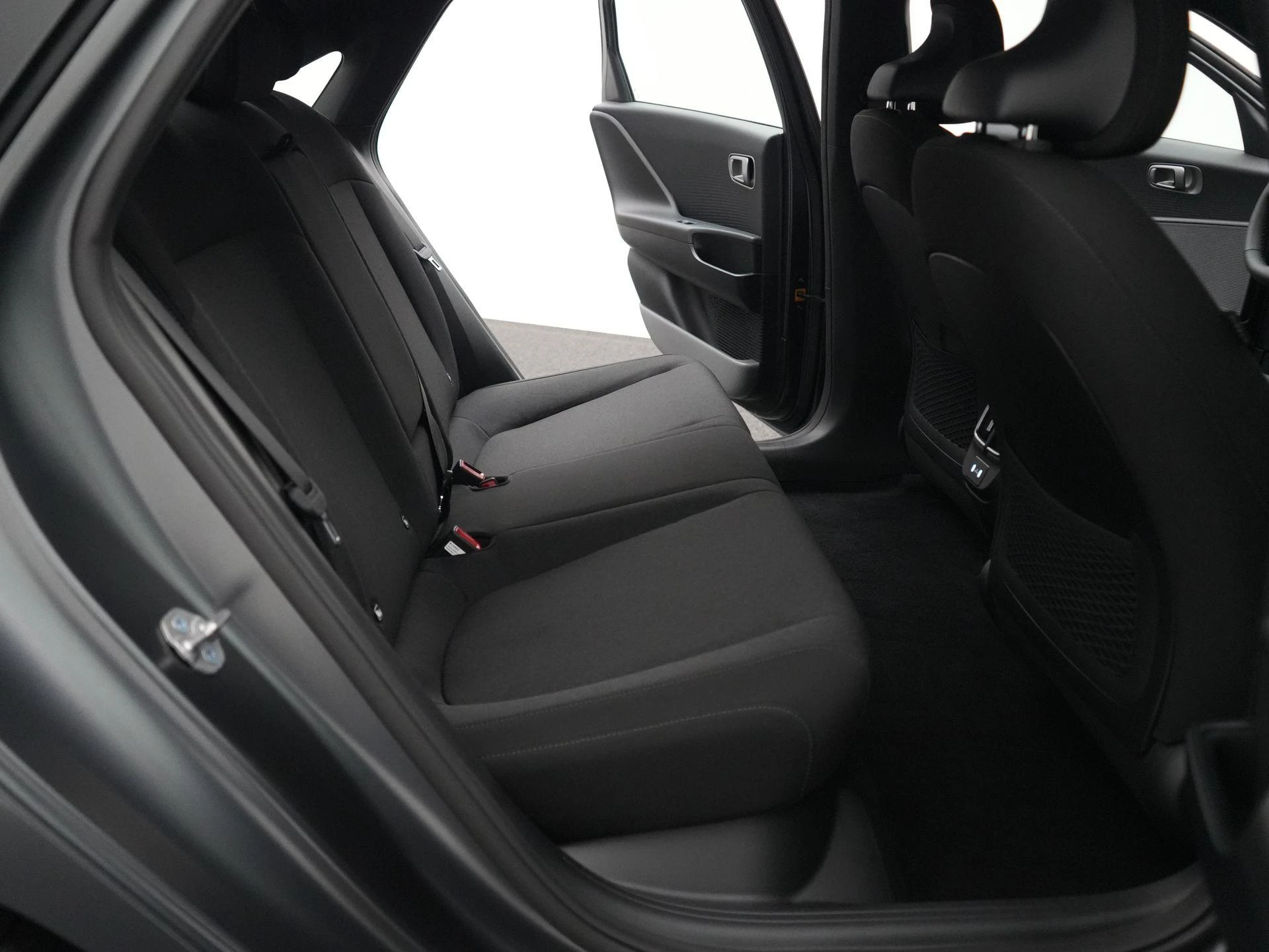 Hyundai-IONIQ 6-image-40