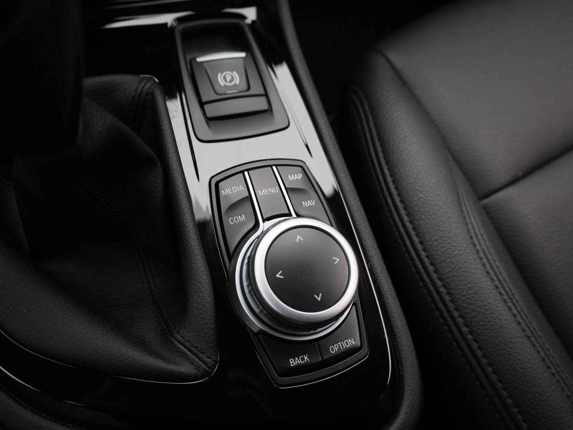 BMW-2 Reeks-image-26