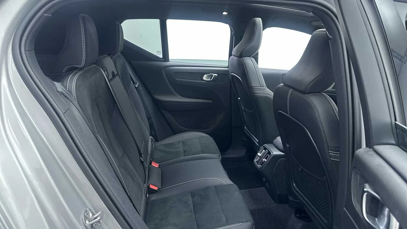 Volvo-XC40-image-7