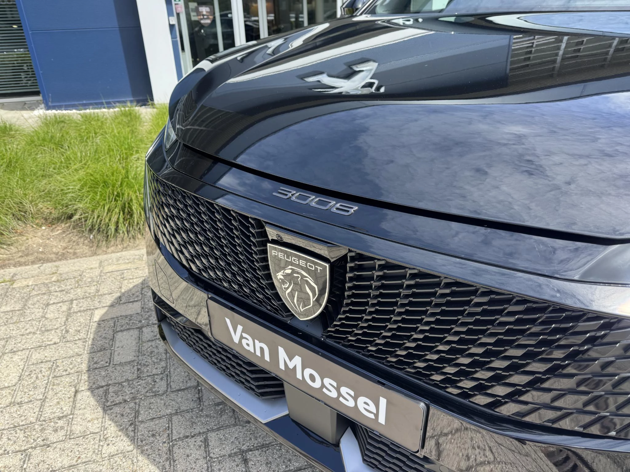 Peugeot e-3008 GT Long Range 230 97 kWh