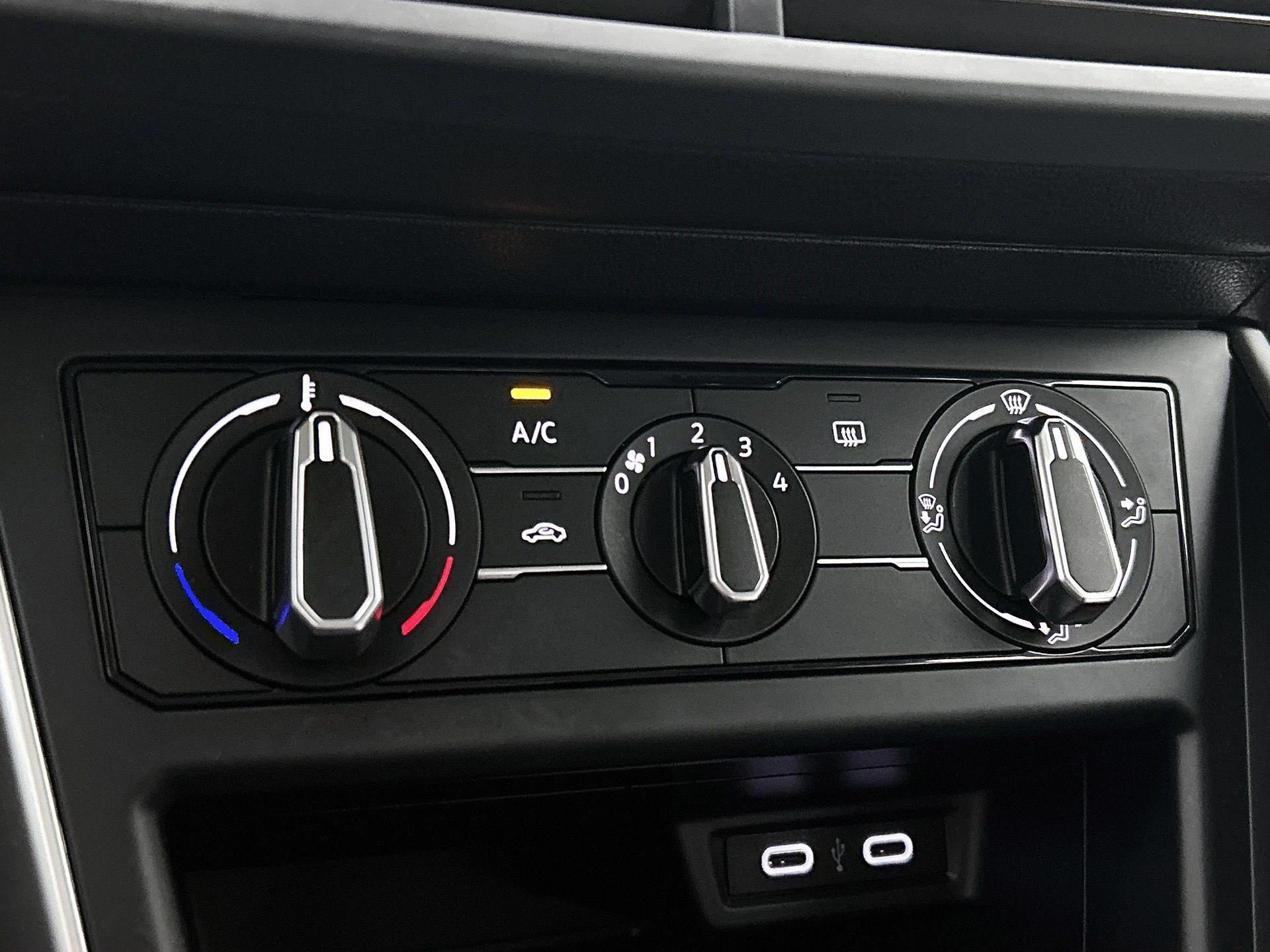Volkswagen-Taigo-image-14