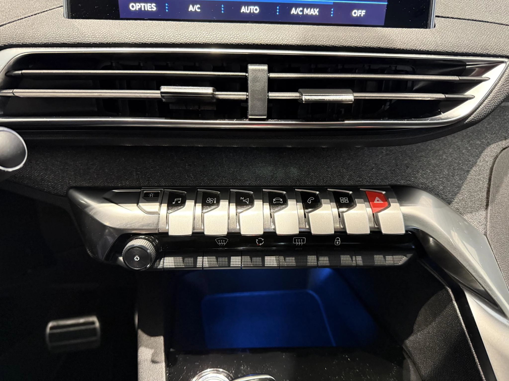 Peugeot-3008-image-19