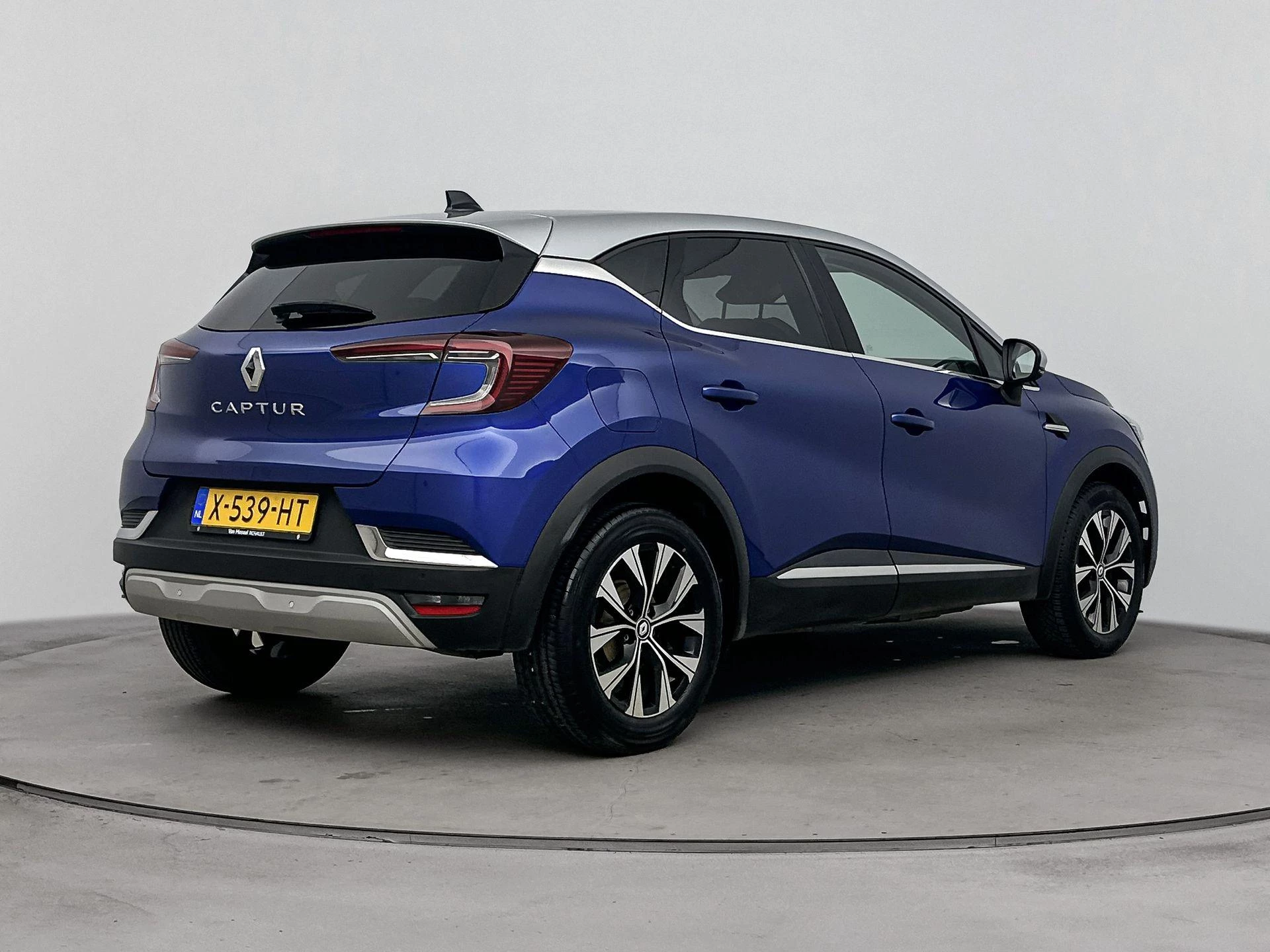 Renault-Captur-image-3
