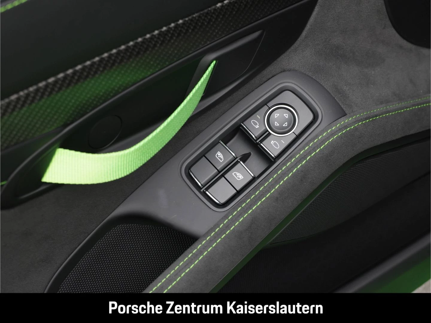 Porsche 718 Cayman GT4 RS Surround-View Sportabgas LED